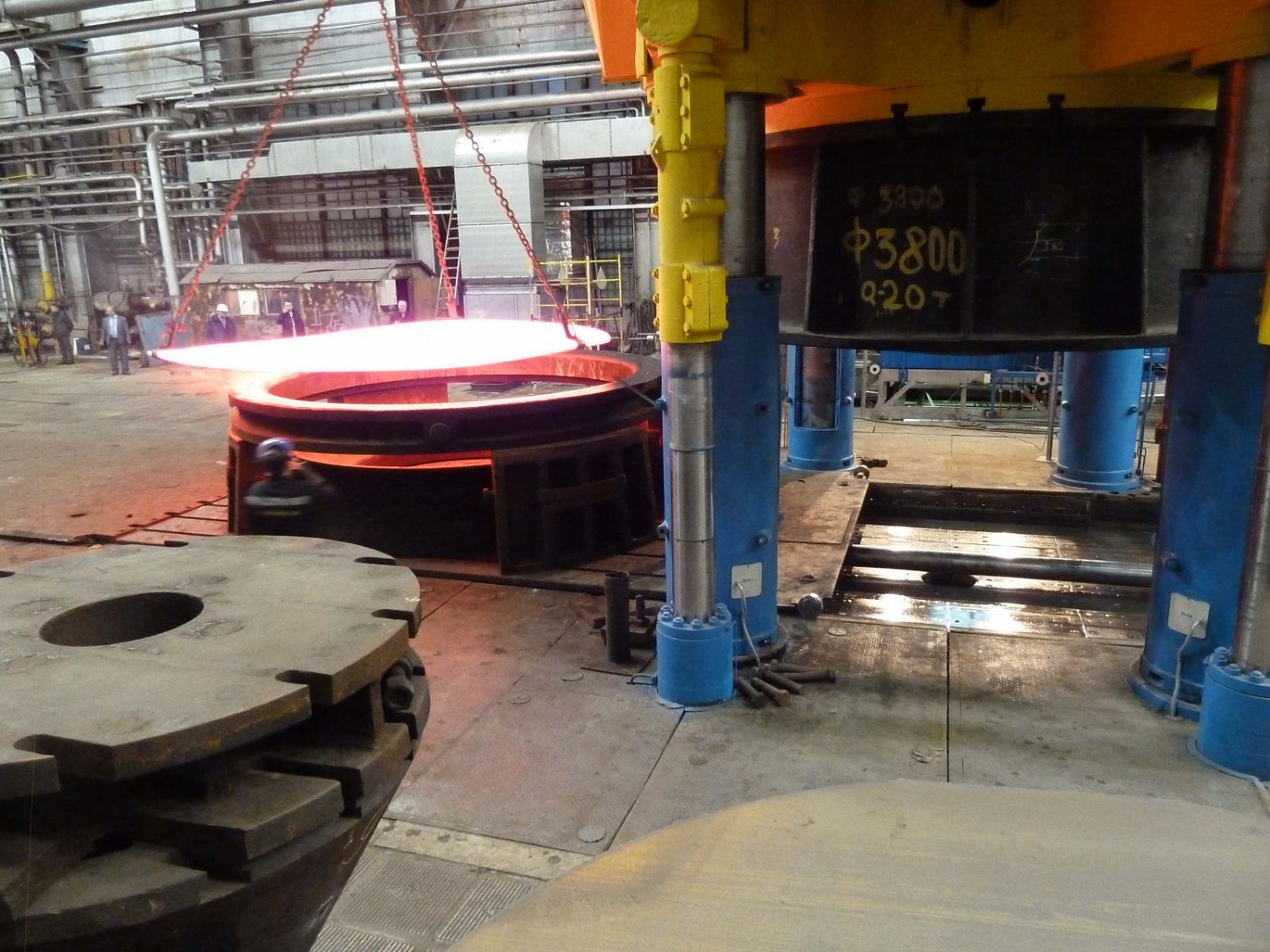 First Press Upgrade: Modernization of a 4000/6500-ton Vertical Hydraulic Double-Action Stamping Press at the Uralhimmash Plant