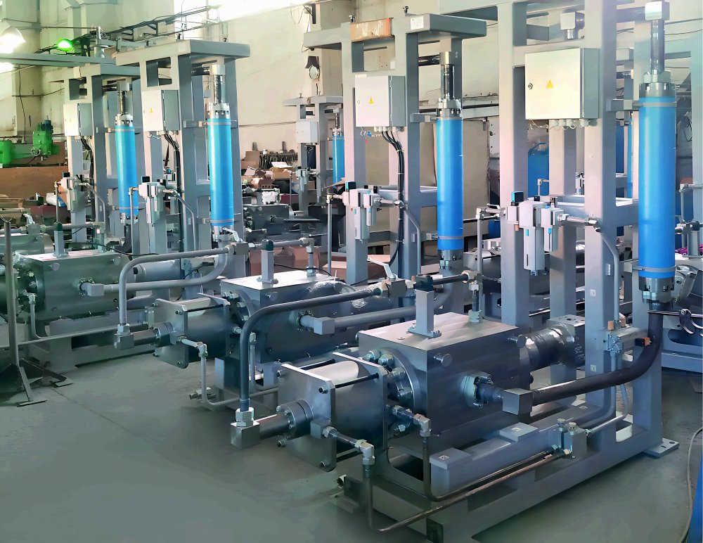 ChatGPT  Normally open hydraulic slag removal block with accumulator BGS 150.25.2